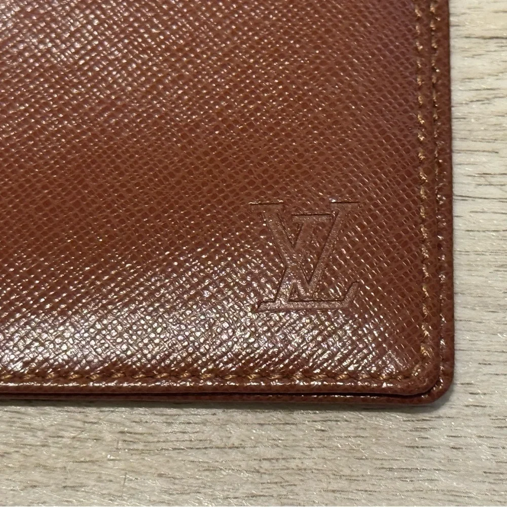 VINTAGE Louis Vuitton Taiga ID / Photo / Card Holder Brown Leather Wallet EUC